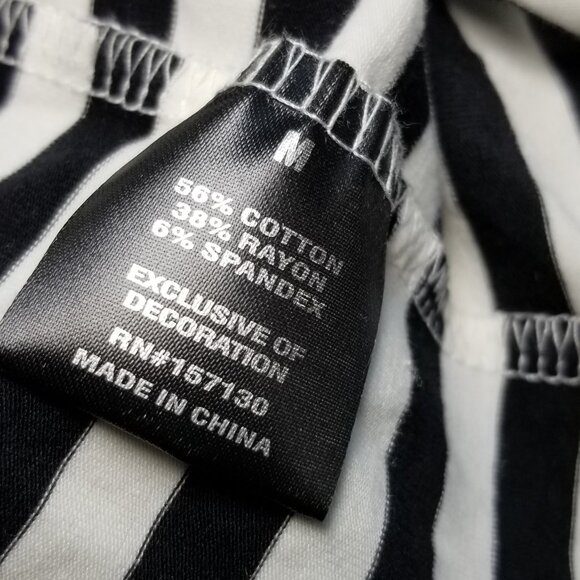 More Love & Lace White/Black Striped Blouse Large Flower Size Medium Paris NWT - Picture 7 of 7